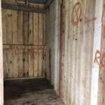 Schuppen Links (mit Boden)
